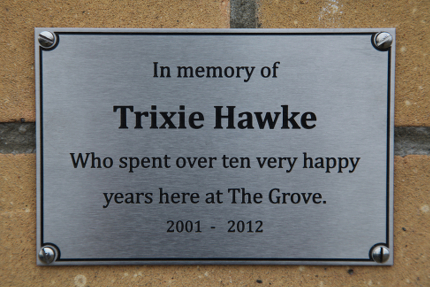 personalised engraved memorial plaques